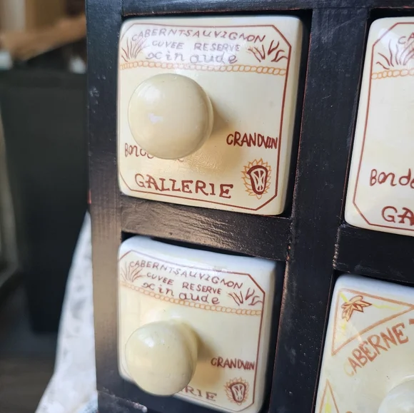 Vintage style French apothecary mini spice cabinet - Picture 4 of 16